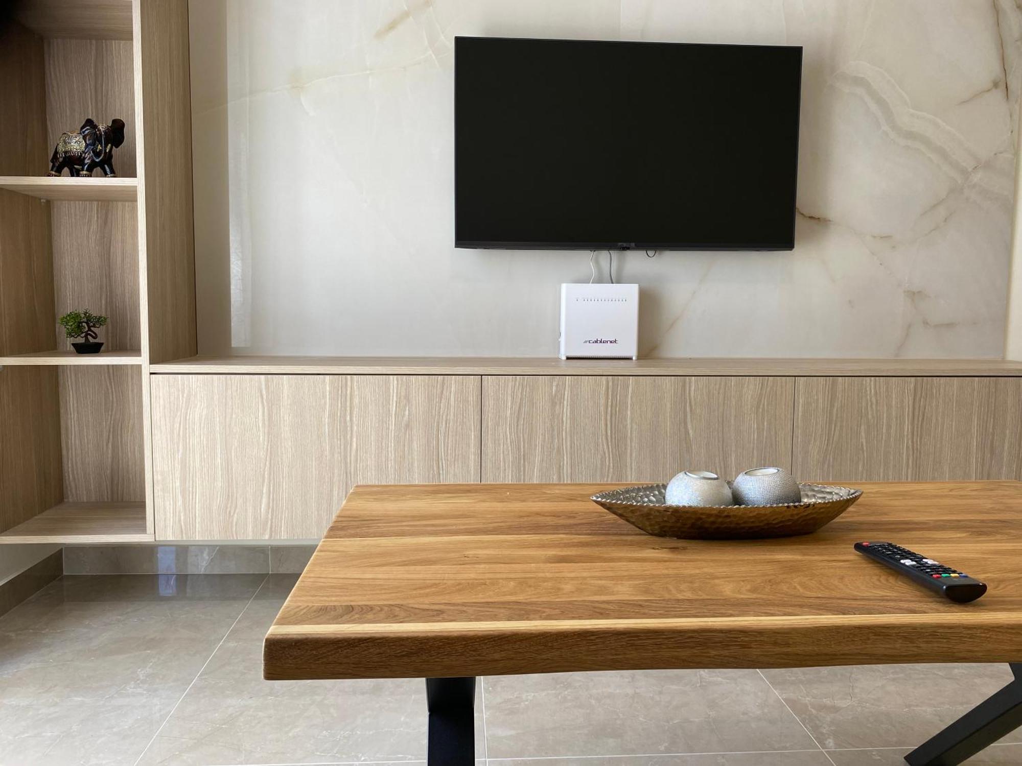 Seaside Luxury Flat In Harbour Tourist Area Apartment *